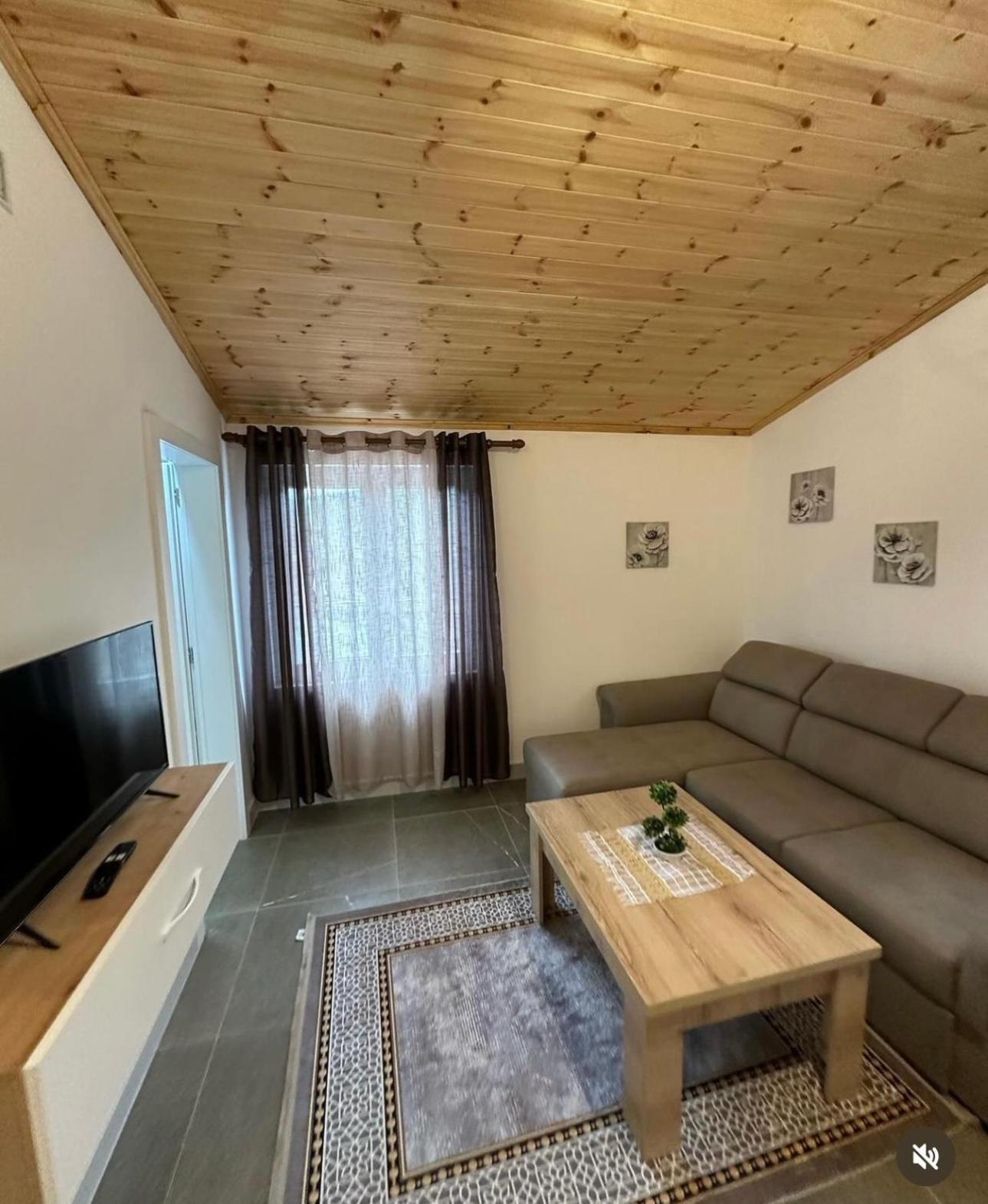 Qyteza Guest House & Camping Shkodra Exterior foto